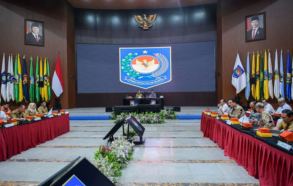 Wamenkomdigi Soroti Kendala Regulasi Pembangunan Telekomunikasi