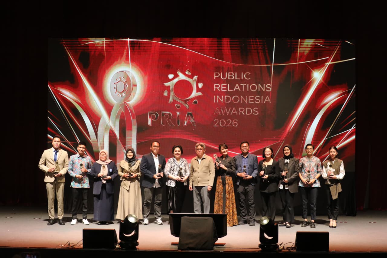 Kepala Biro Adpim Jatim Dinobatkan Pemimpin Kehumasan Inspiratif, Empat Penghargaan Nasional Tegaskan Profesionalisme Humas Pemprov Jatim