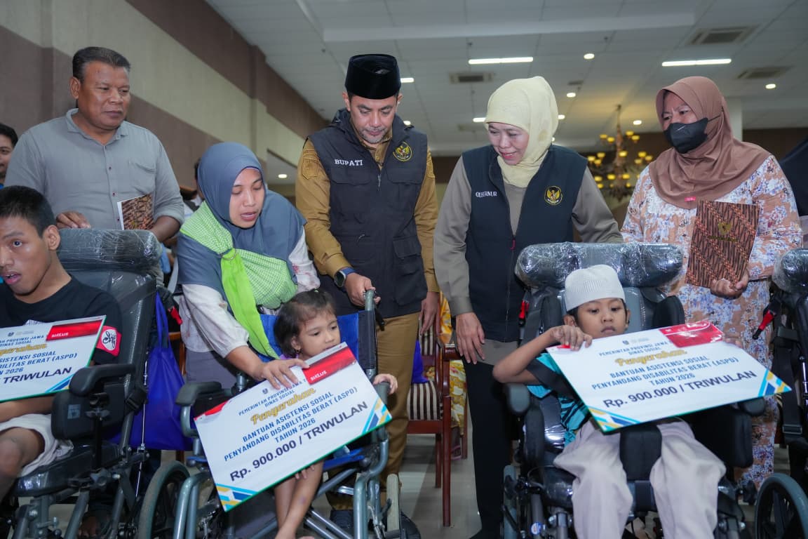 Gubernur Khofifah Hadirkan Zakat Produktif dan Program Jawara untuk Warga Probolinggo