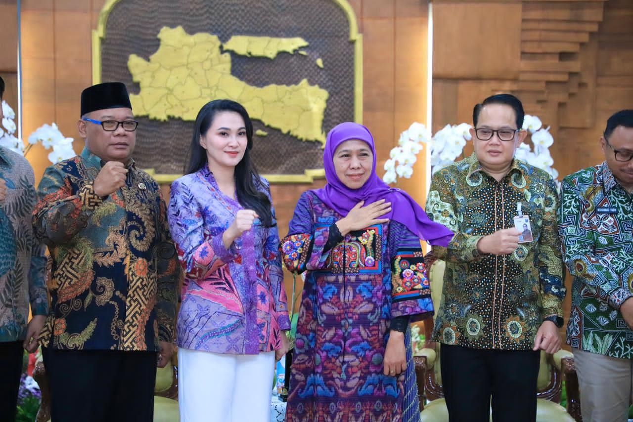 Gubernur Khofifah Terima Apresiasi Gubernur Sherly, Siap Dampingi Penguatan Kapasitas ASN