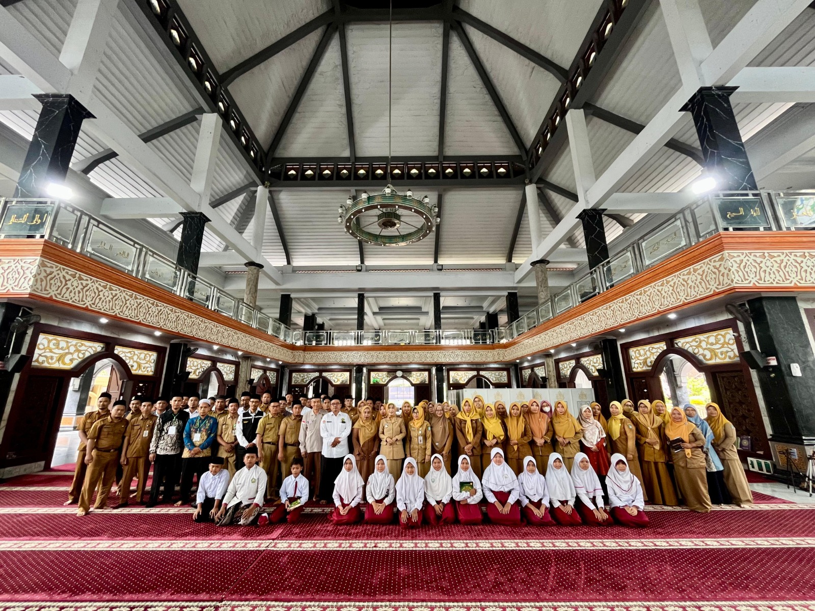 Serentak di Seluruh SD, Jombang Gaungkan Gerakan Tadarrus Al-Qur’an