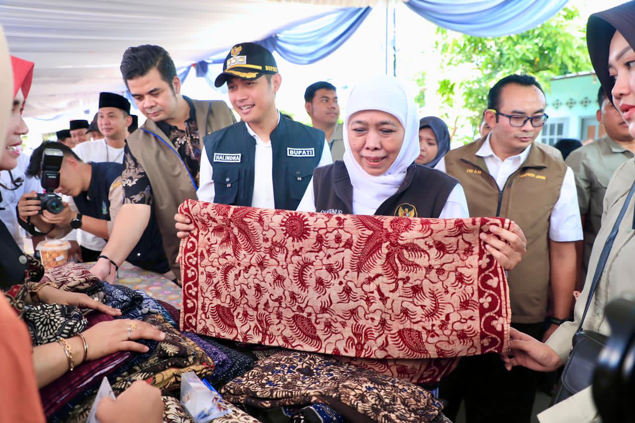 Khofifah Indar Parawansa Pastikan Harga dan Pasokan Bahan Pokok Stabil Lewat Pasar Murah
