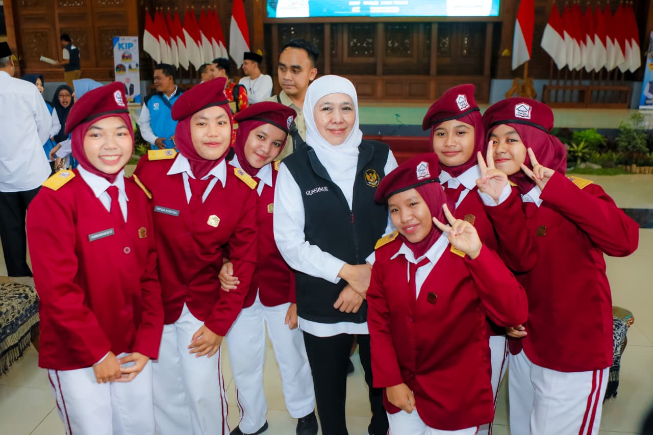 Gubernur Khofifah Libatkan Sembilan Sekolah Rakyat di Sapa Bansos Ramadan, Siswa Rasakan Dampak Positif