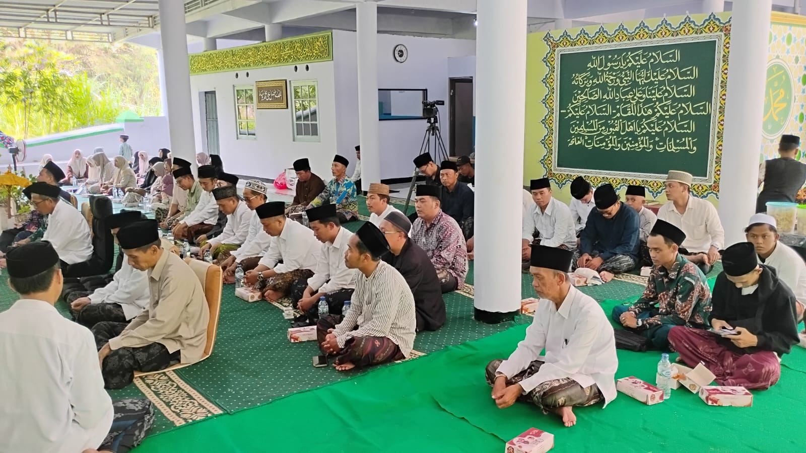 Halal Bihalal HIKAM Tapal Kuda di Yasinat Jember, Mbah Bolong dan Kyai Idris Djamal Ajak Alumni Jaga Koneksi Ruhani