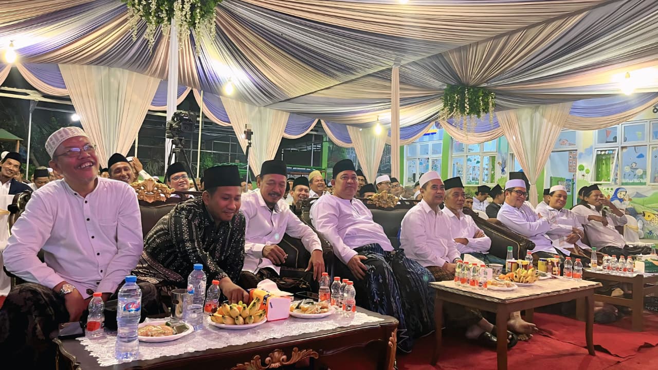 Halal Bihalal HIKAM Surabaya, Kyai Idris Djamal Ajak Alumni Jaga Adab, Ikatan Guru, dan Terus Berbenah Diri