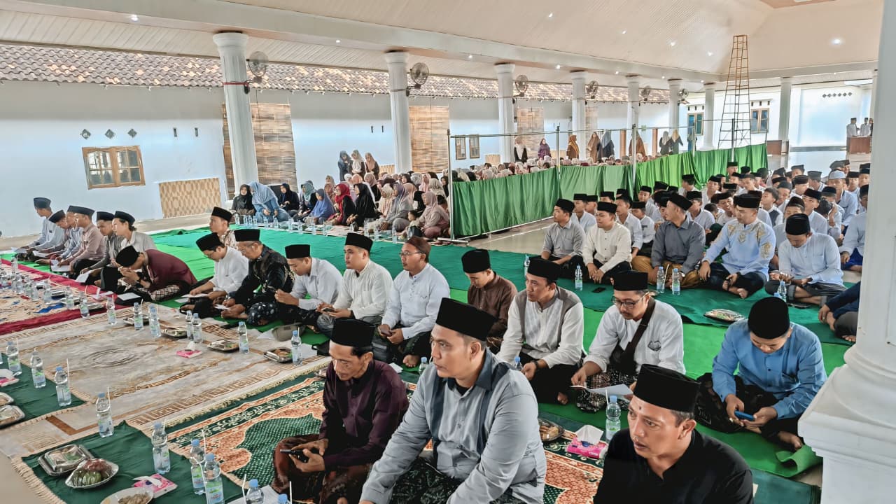 Halal Bihalal HIKAM Sumatra, Kyai Idris Djamal Jelaskan Jalan Mudah Menuju Surga melalui Ibadah dan Cinta Ulama