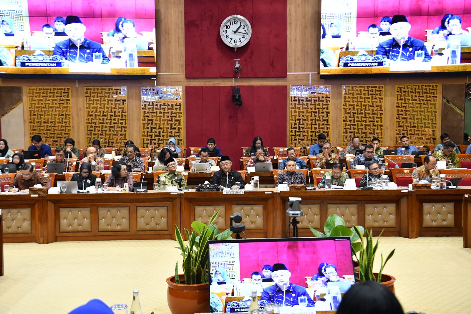 Komisi X DPR Minta Guru Non-ASN Tetap Mendapat Kepastian Penugasan di Sekolah