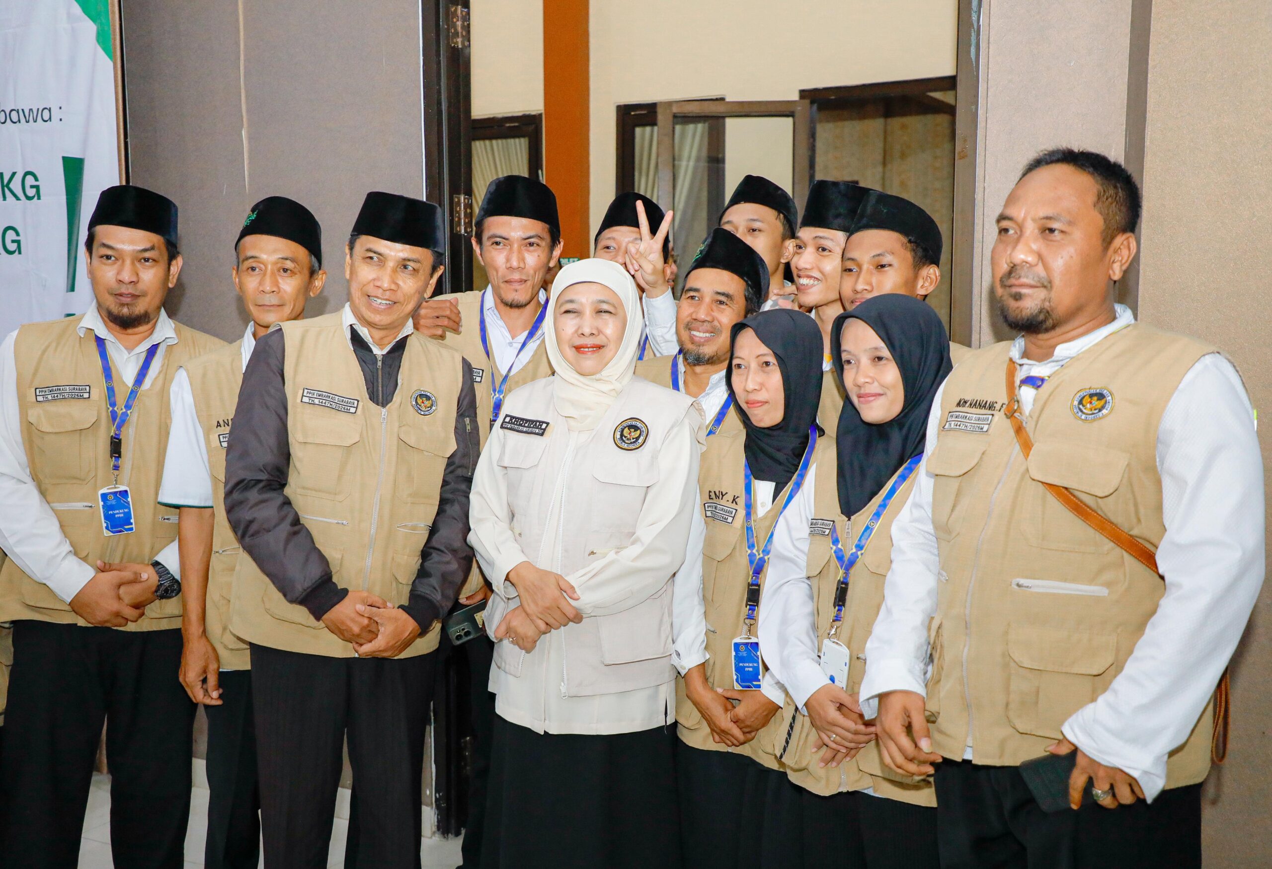 Kloter 116 Jadi Penutup Pemberangkatan Haji Embarkasi Surabaya, Gubernur Khofifah Ingatkan Pentingnya Menjaga Kondisi Fisik Selama Ibadah