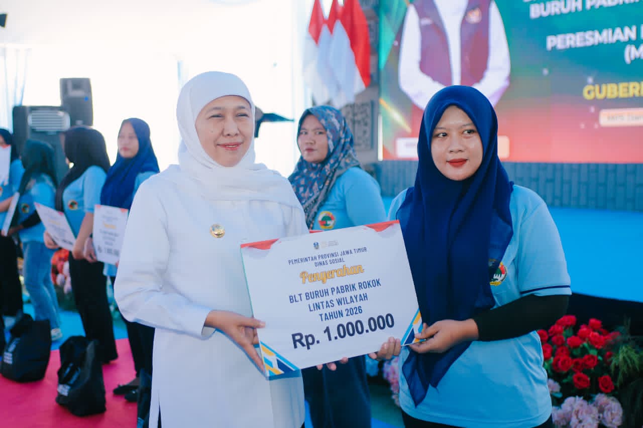 Gubernur Khofifah Ajak Buruh Manfaatkan BLT DBHCHT secara Bijak untuk Perkuat Ketahanan Ekonomi Keluarga