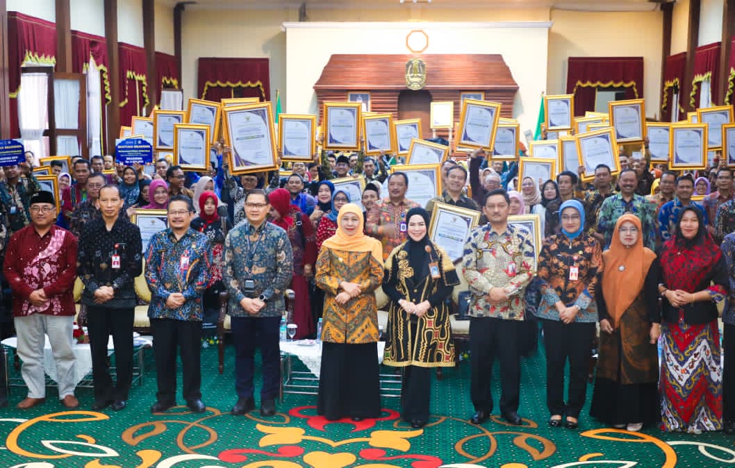 Perkuat Akses Pendidikan Berkualitas, Gubernur Khofifah Gandeng SMA, SMK, dan PTS Sediakan 143 Ribu Kuota Beasiswa