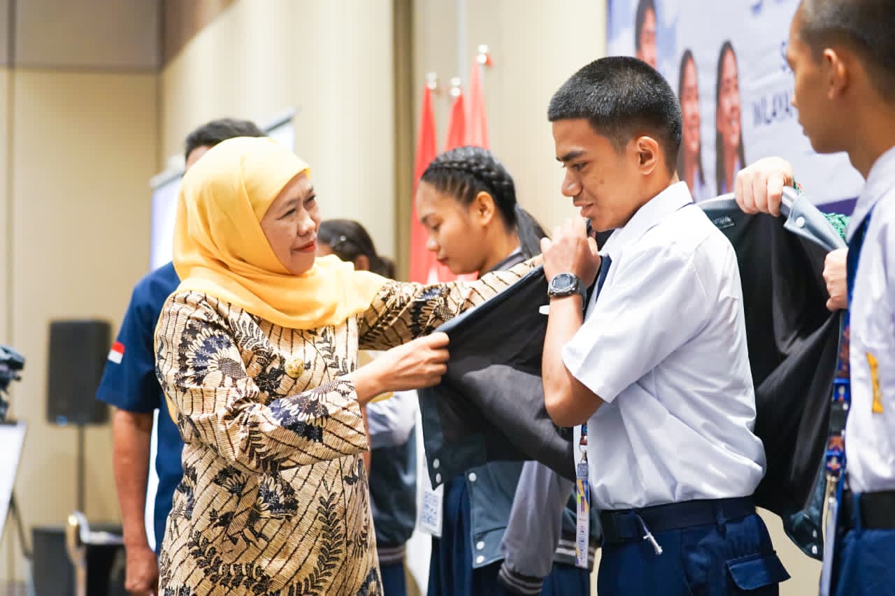 Gubernur Khofifah Dorong Pemimpin Birokrasi Hadirkan Inovasi dan Empati untuk Mewujudkan Pelayanan Publik yang Berkualitas