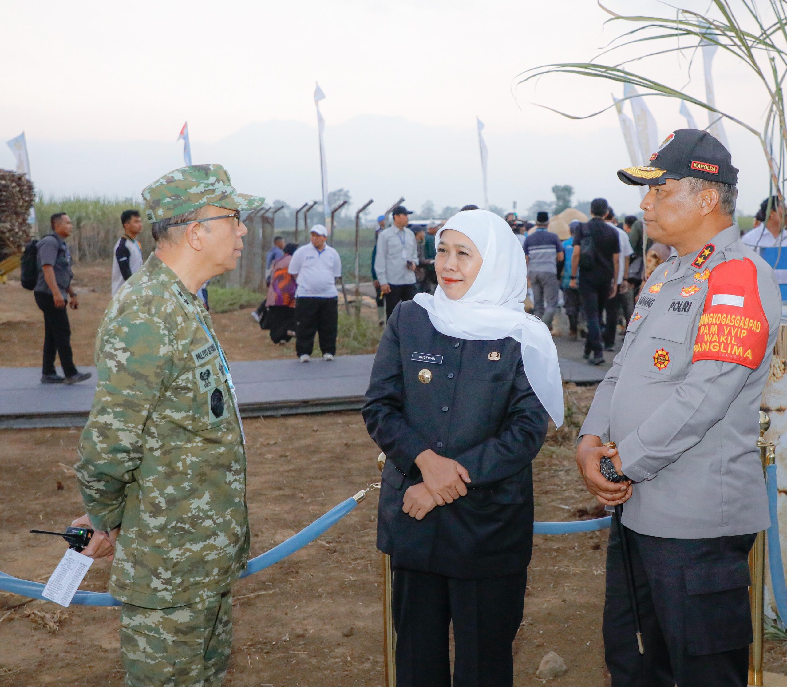Jawa Timur Perkuat Peran sebagai Lumbung Pangan Nasional, Gubernur Khofifah Hadiri Panen Raya TNI Bersama Presiden Prabowo