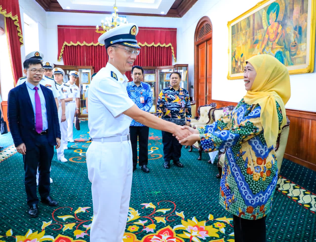 Gubernur Khofifah dan Delegasi Armada RRT Bahas Teknologi Perkapalan, Cheng Ho hingga Potensi Ekonomi Jatim