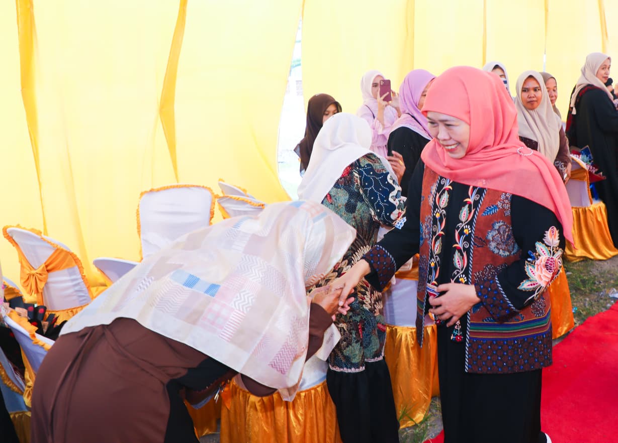 Wisuda 51 Mahasantri Ma’had Aly Nurul Cholil, Gubernur Khofifah Perkuat Komitmen Pendidikan Tinggi Keagamaan