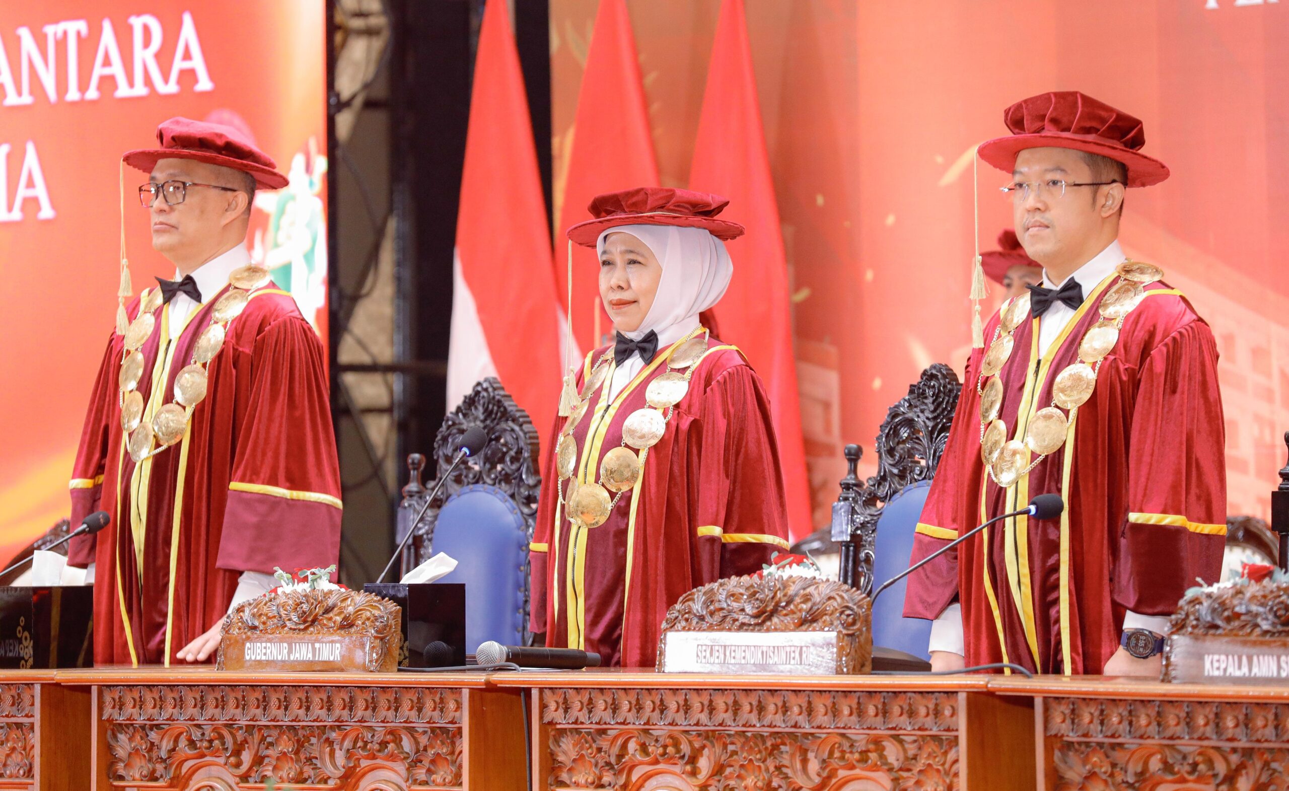 Simfoni Kebinekaan AMN Surabaya, Gubernur Khofifah Dorong Generasi Muda Perkuat Persatuan dan Karakter Ke-Indonesiaan