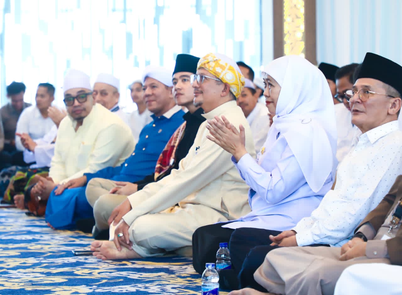 Dampingi Kunjungan Wapres Gibran, Gubernur Khofifah Puji Inovasi Teknologi Santri Ponpes Dalwa