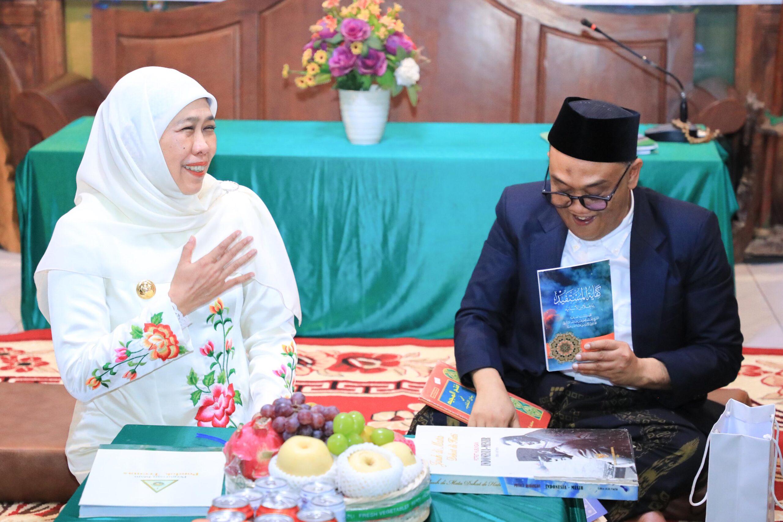 Gelar Upacara Hari Santri 2026 di Pesantren Tertua Pacitan, Gubernur Khofifah Tekankan Tiga Pesan Penguatan